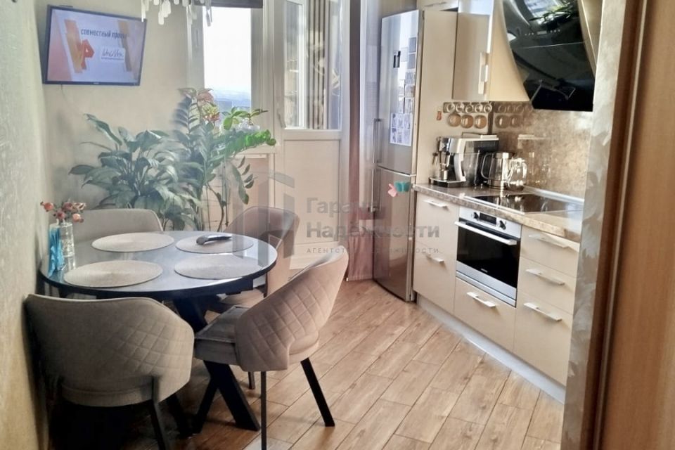 Продаётся 2-комнатная квартира, 55.8 м²