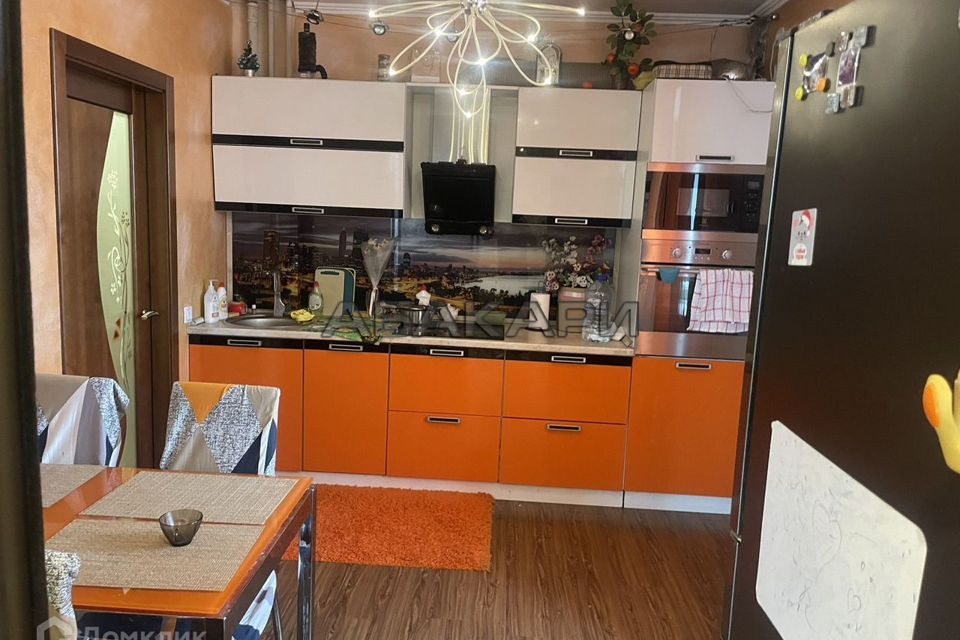 Сдаётся 3-комнатная квартира, 150 м²