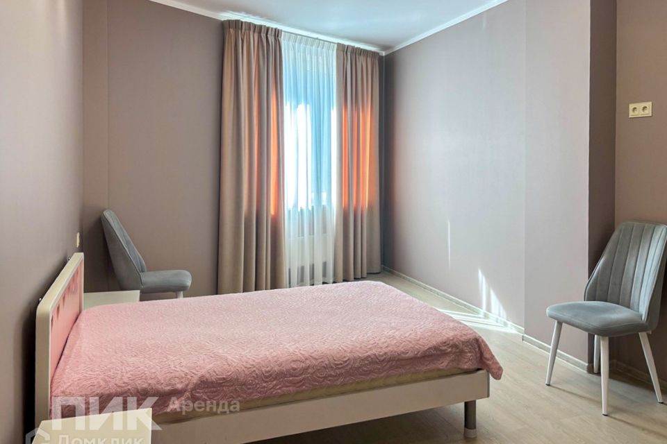 Сдаётся 2-комнатная квартира, 62.6 м²