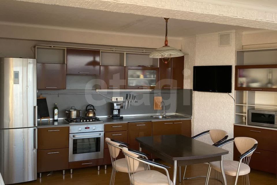 Продаётся 2-комнатная квартира, 56.3 м²