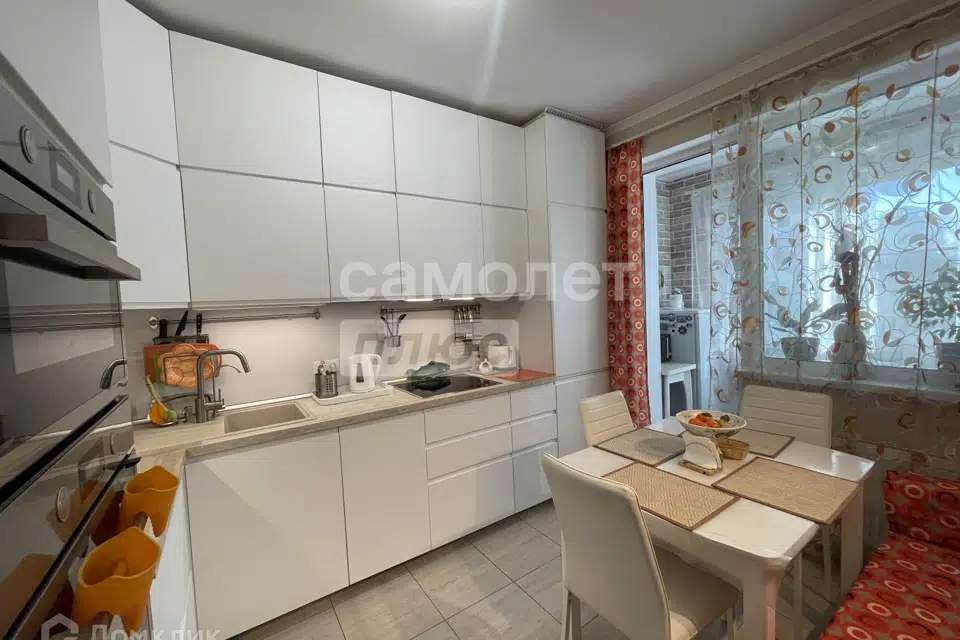Продаётся 2-комнатная квартира, 63 м²