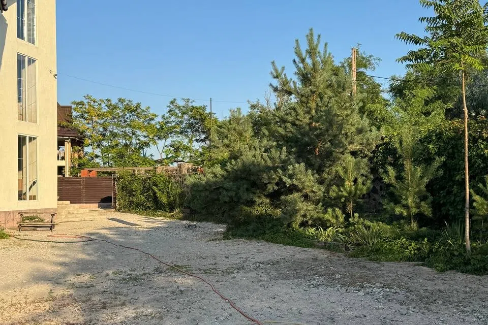 Продаётся 3-этажный дом, 500 м²