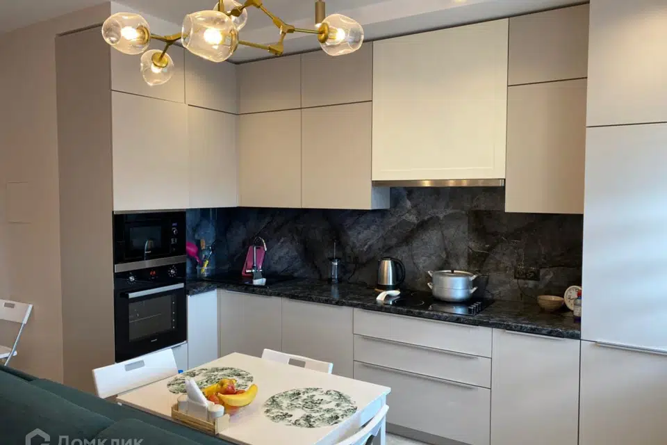 Продаётся 2-комнатная квартира, 58 м²