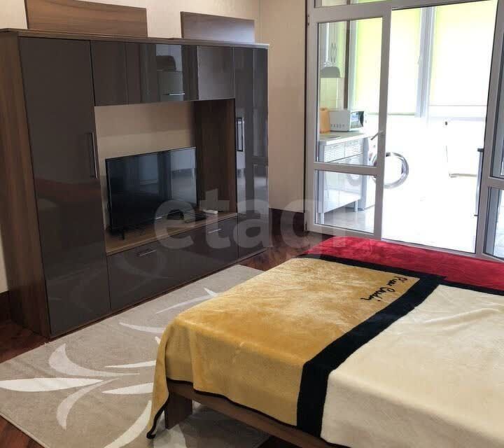 Сдаётся 1-комнатная квартира, 50 м²