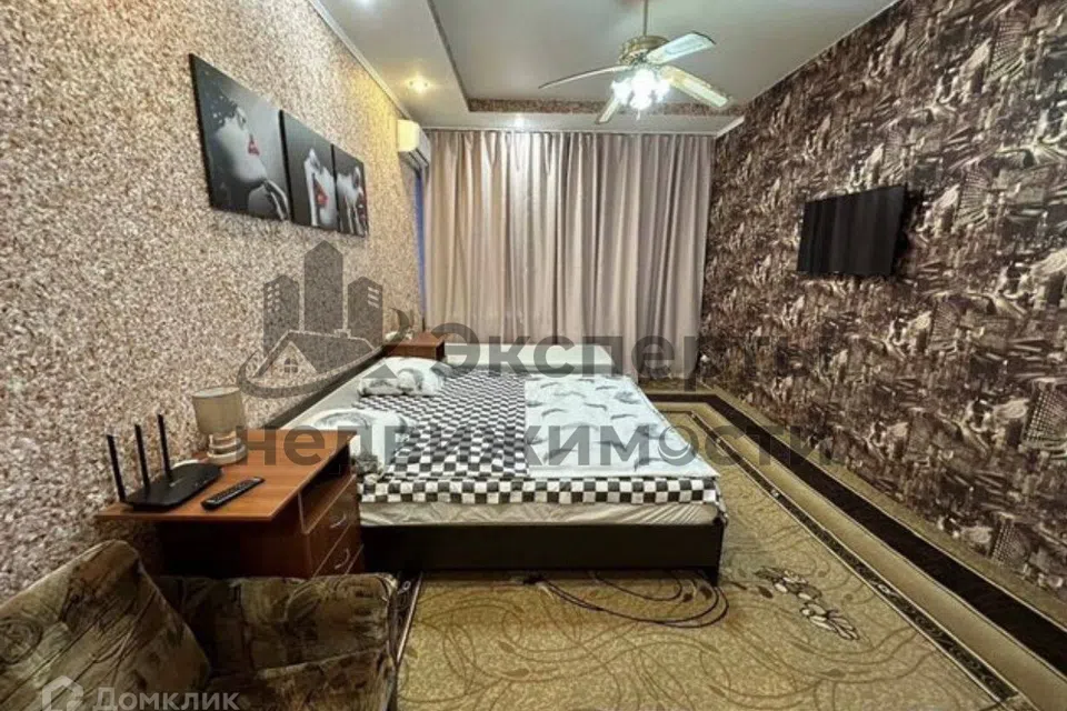 Продаётся 4-комнатная квартира, 90 м²