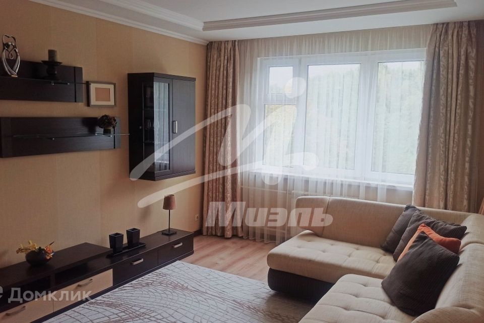 Сдаётся 2-комнатная квартира, 57 м²