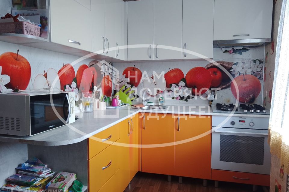 Продаётся 3-комнатная квартира, 65.4 м²