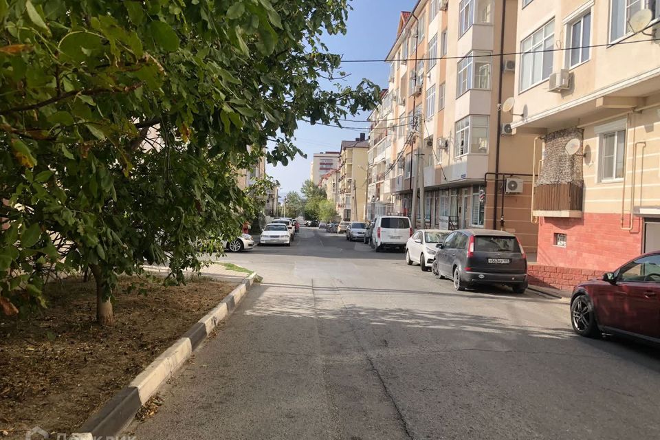 Продаётся 2-комнатная квартира, 80.9 м²