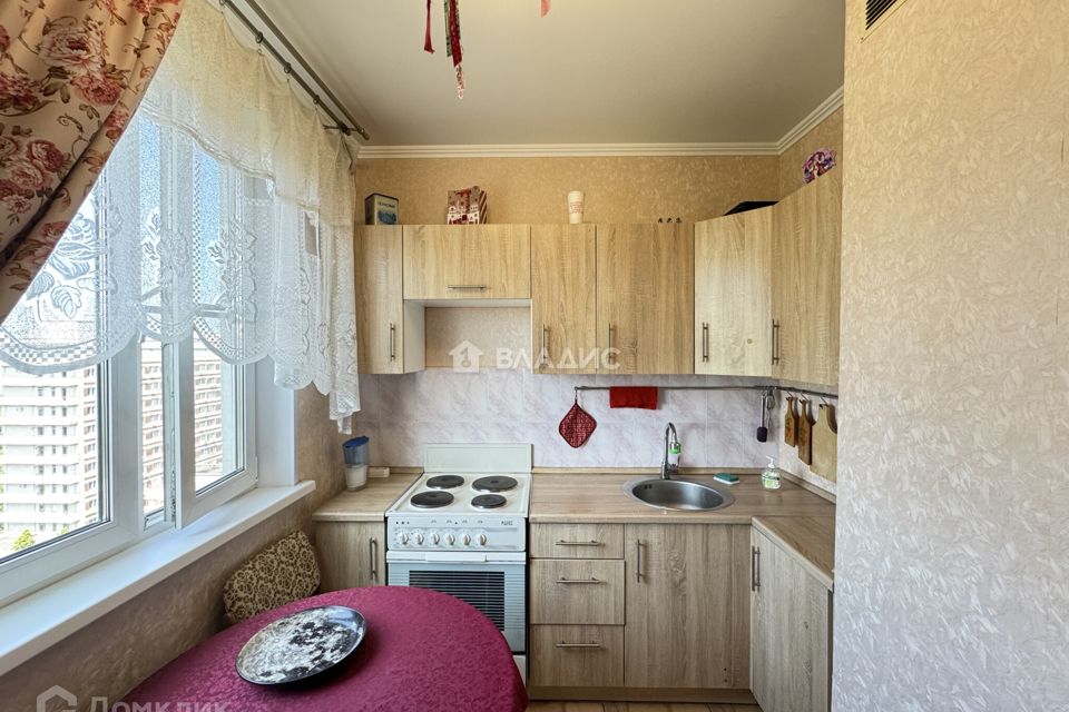 Продаётся 1-комнатная квартира, 36.7 м²