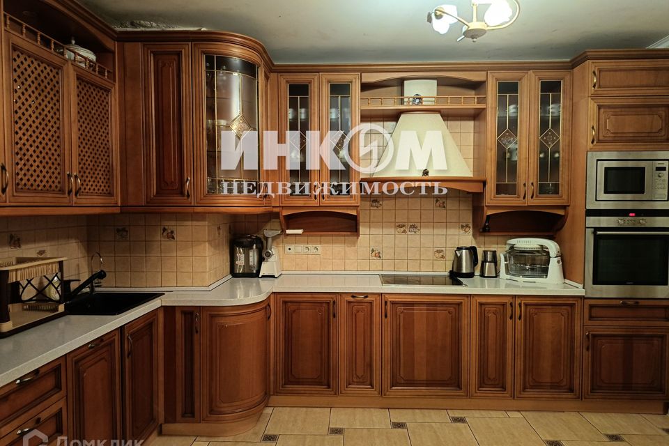 Продаётся 4-комнатная квартира, 126 м²