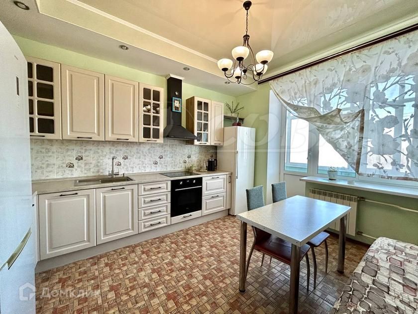 Сдаётся 2-комнатная квартира, 72 м²