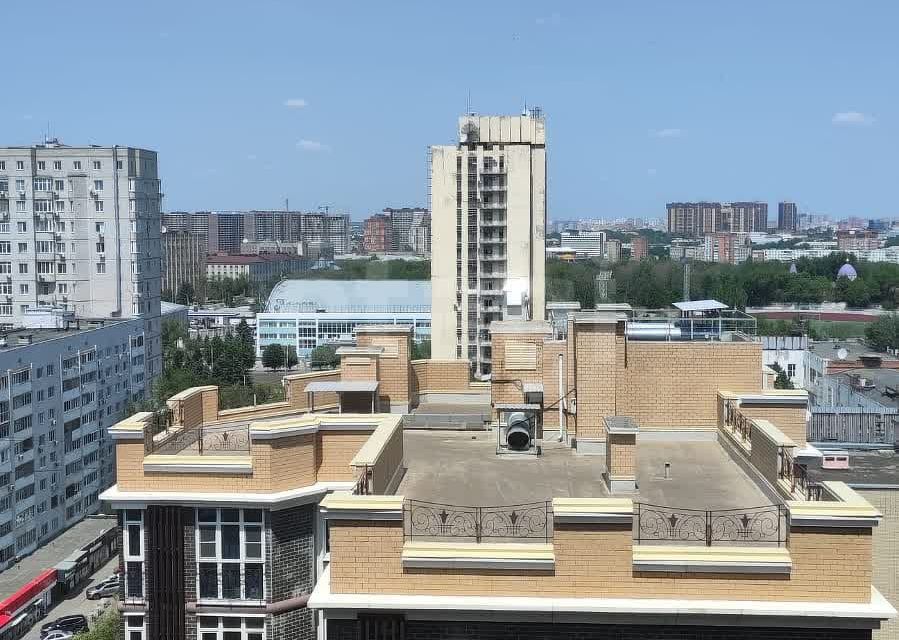 Продаётся 3-комнатная квартира, 93.7 м²