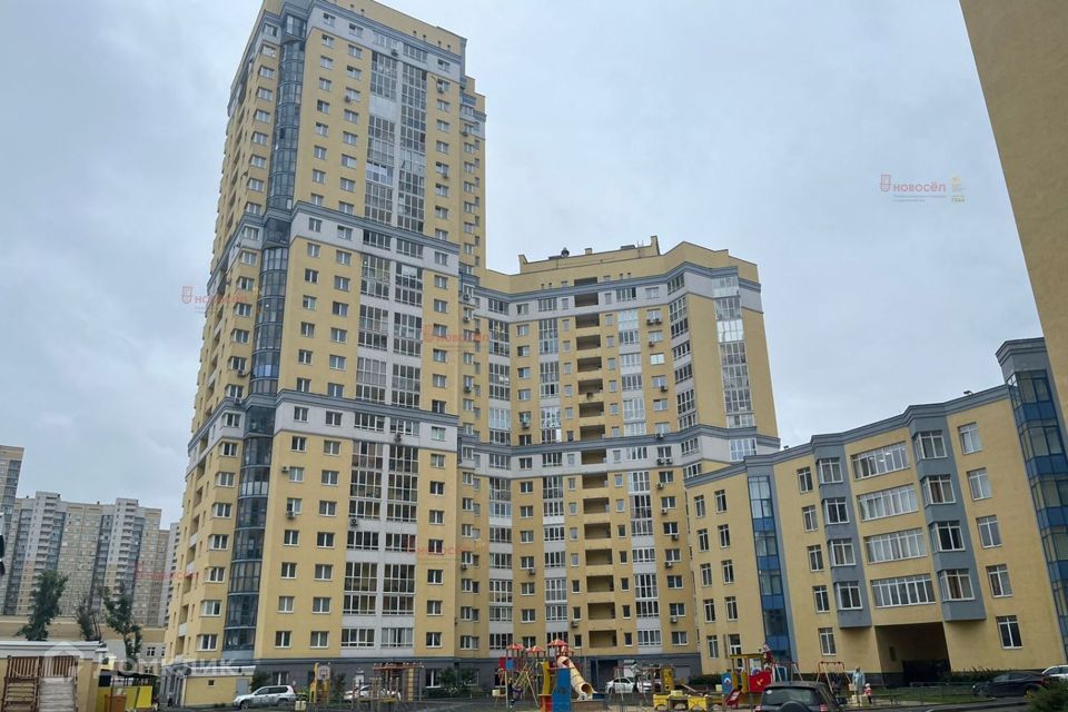 Продаётся 1-комнатная квартира, 53.6 м²