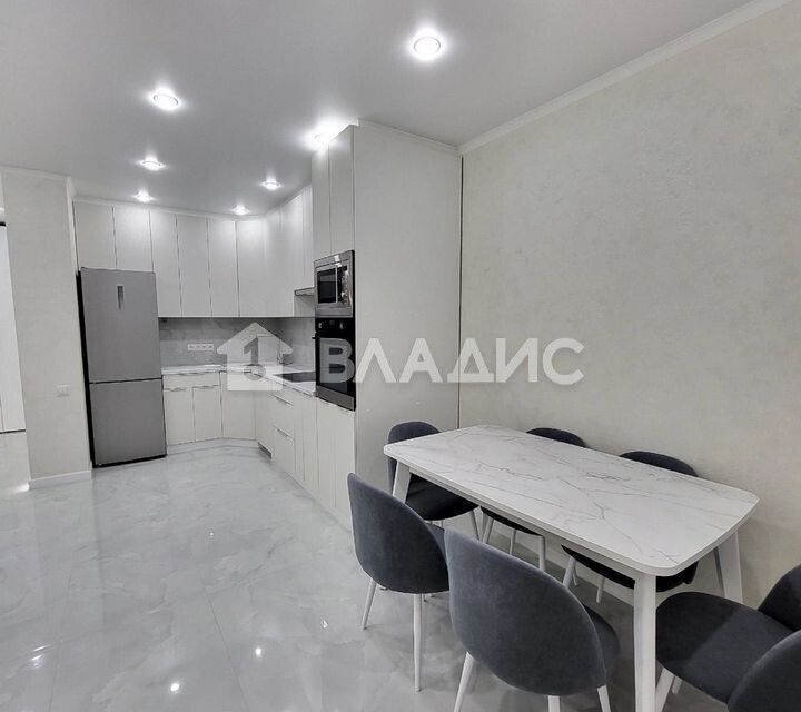 Сдаётся 3-комнатная квартира, 100 м²