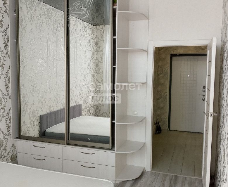 Сдаётся 1-комнатная квартира, 42 м²