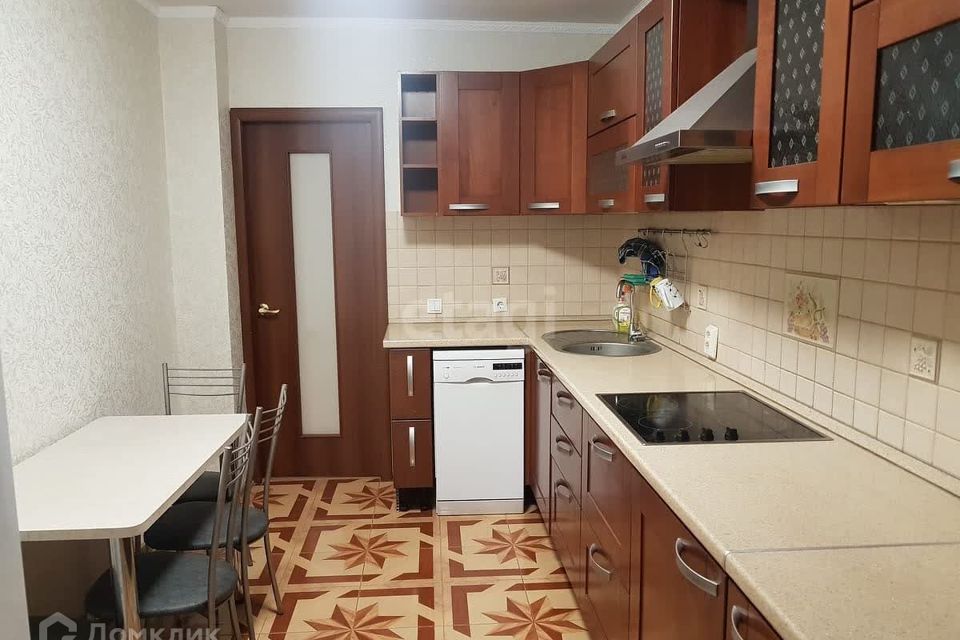Продаётся 4-комнатная квартира, 110.1 м²