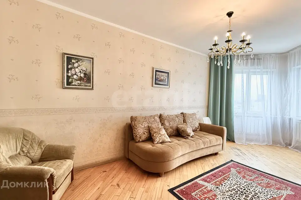 Продаётся 2-комнатная квартира, 64.7 м²