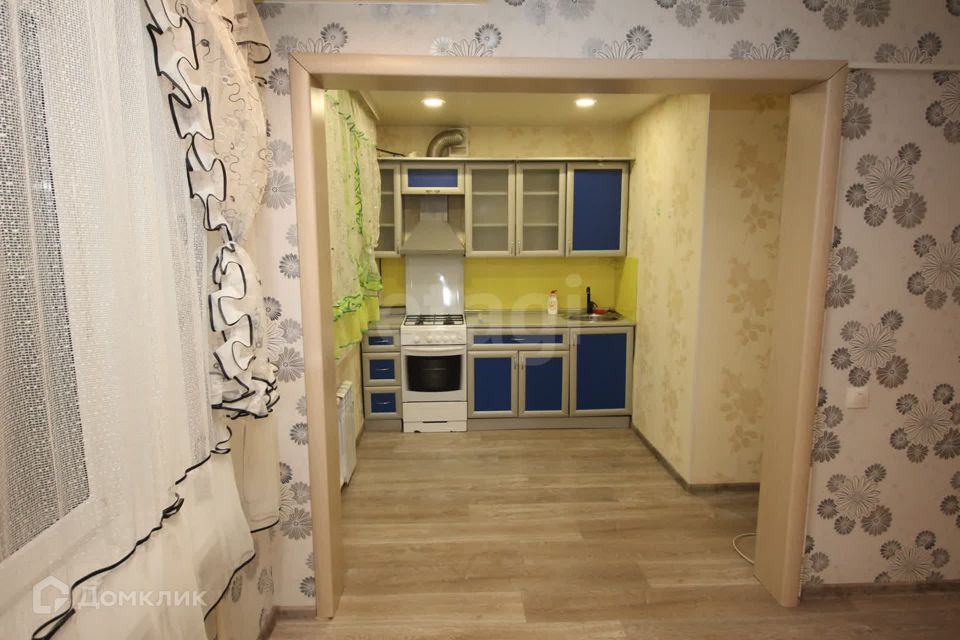 Продаётся 3-комнатная квартира, 59.8 м²