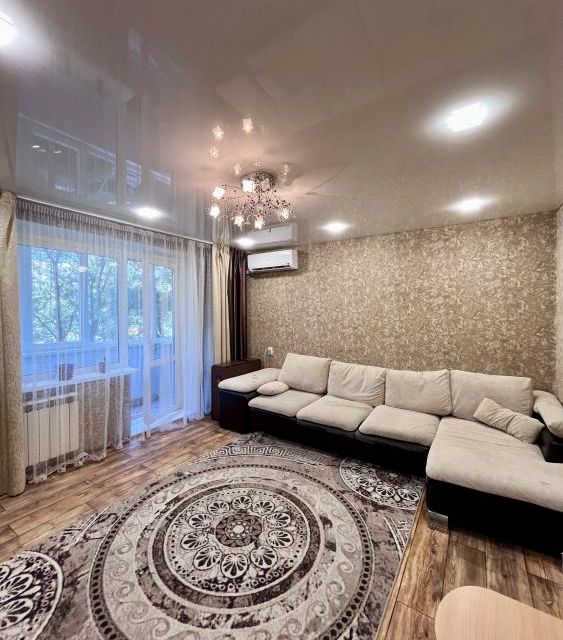 Продаётся 3-комнатная квартира, 65 м²