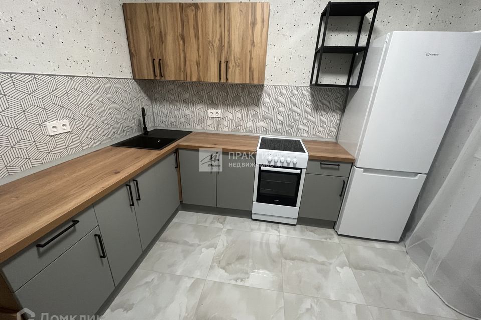 Сдаётся 2-комнатная квартира, 68 м²