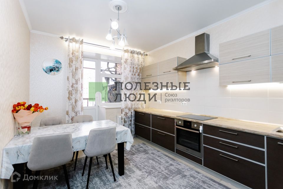 Продаётся 2-комнатная квартира, 72.2 м²