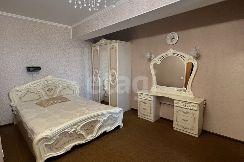 Продаётся 1-комнатная квартира, 42 м²