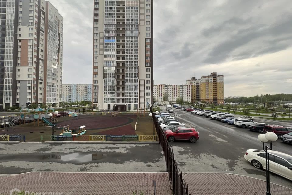 Сдаётся 2-комнатная квартира, 63 м²
