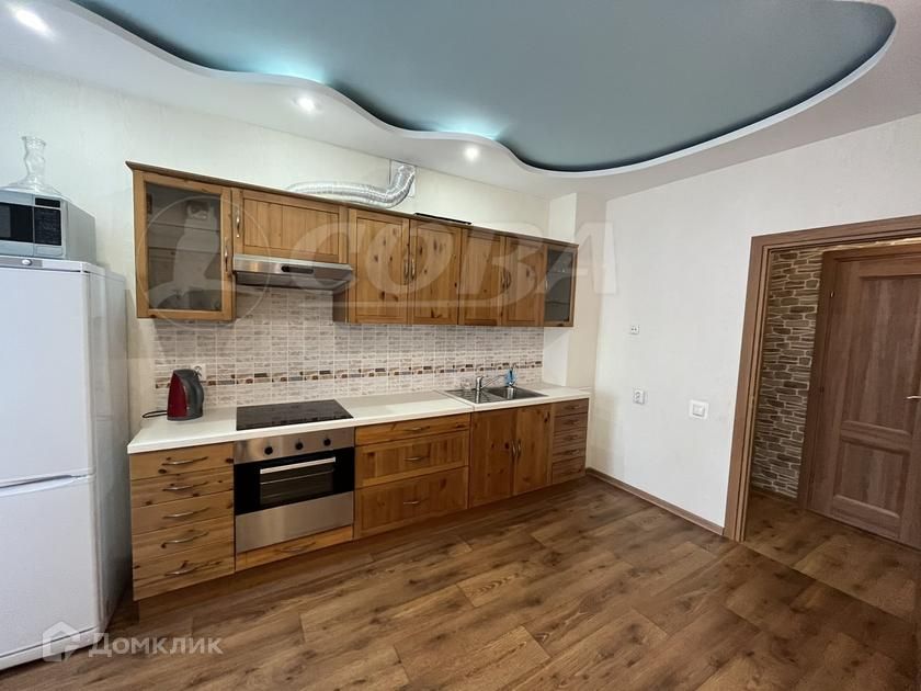 Сдаётся 2-комнатная квартира, 72 м²
