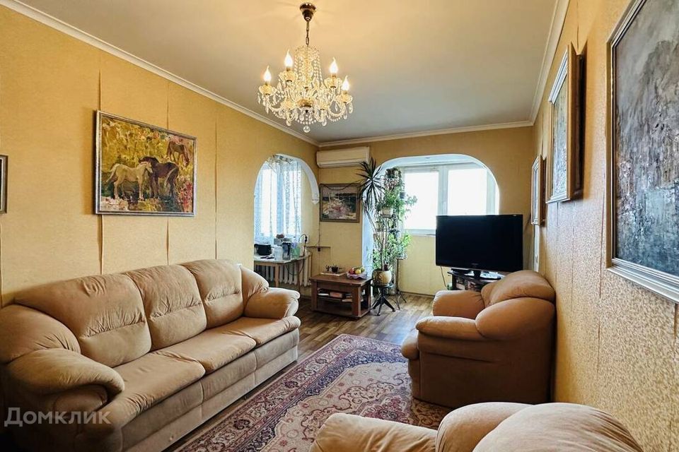 Продаётся 3-комнатная квартира, 55.7 м²