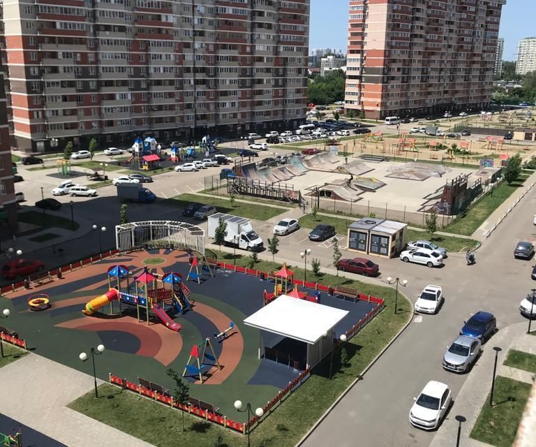 Продаётся 2-комнатная квартира, 60.6 м²