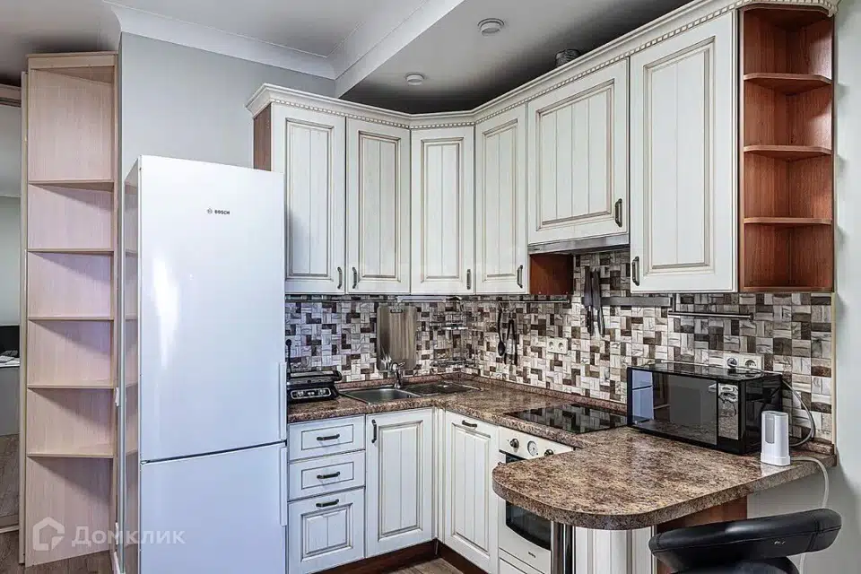 Продаётся 1-комнатная квартира, 54 м²