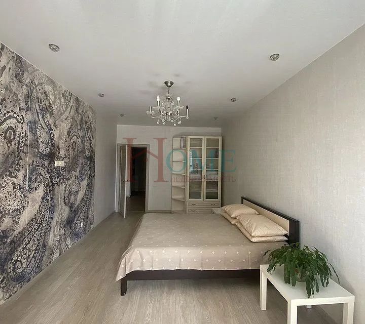 Сдаётся 1-комнатная квартира, 70 м²