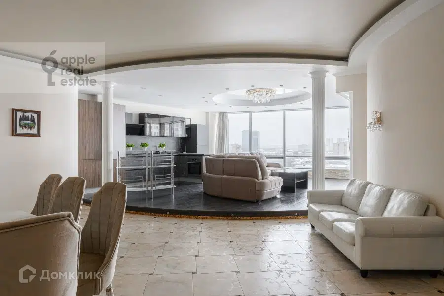 Продаётся 3-комнатная квартира, 146 м²