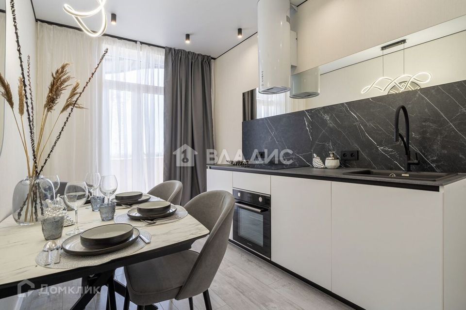 Продаётся 1-комнатная квартира, 43.04 м²