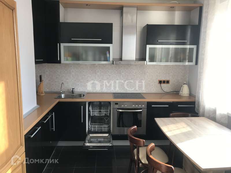 Сдаётся 3-комнатная квартира, 85 м²
