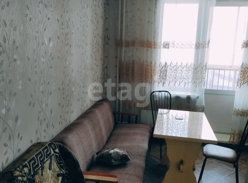 Продаётся 1-комнатная квартира, 46.6 м²