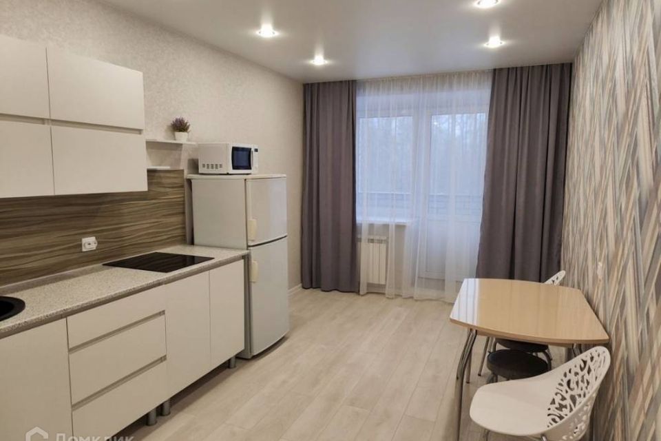 Сдаётся 1-комнатная квартира, 55 м²