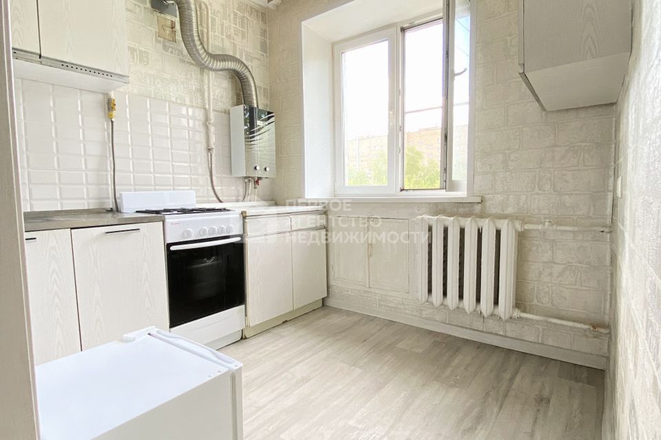 Продаётся 2-комнатная квартира, 42.3 м²