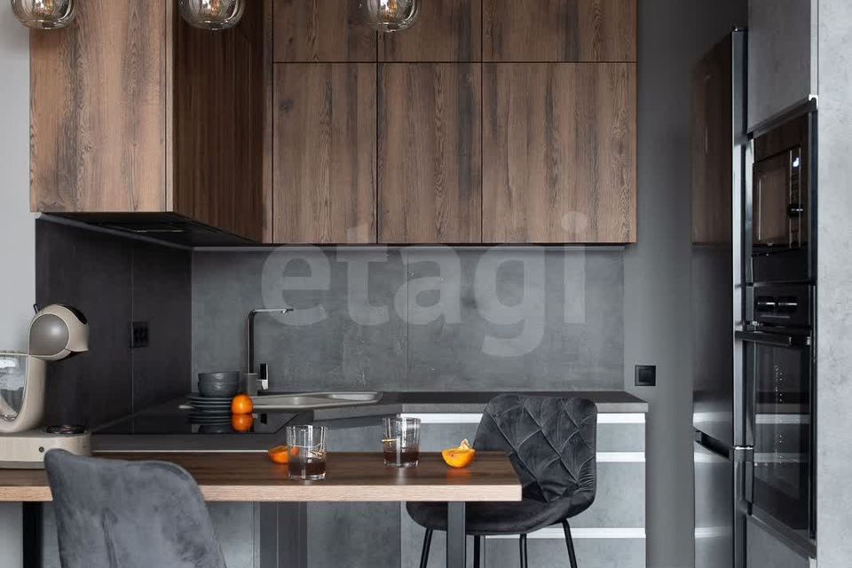 Продаётся 1-комнатная квартира, 37.8 м²
