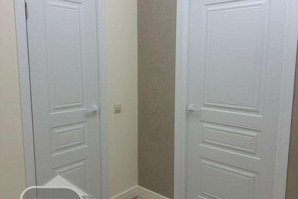 Продаётся 1-комнатная квартира, 42 м²