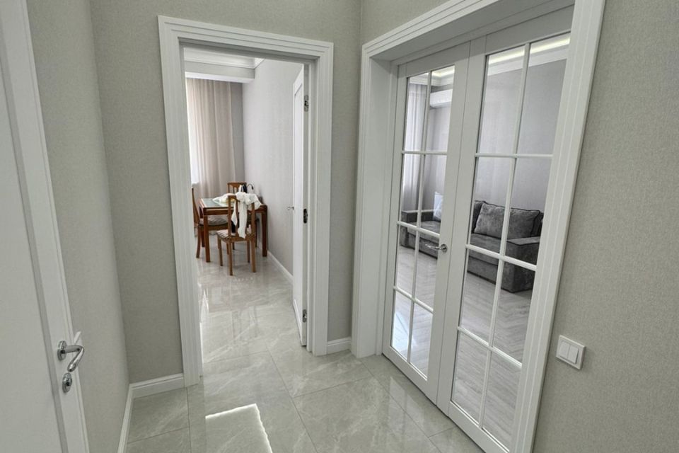 Продаётся 1-комнатная квартира, 42 м²