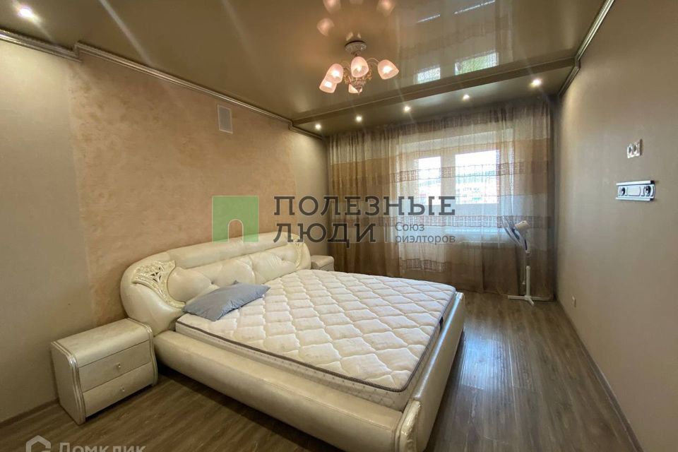 Продаётся 3-комнатная квартира, 100.3 м²