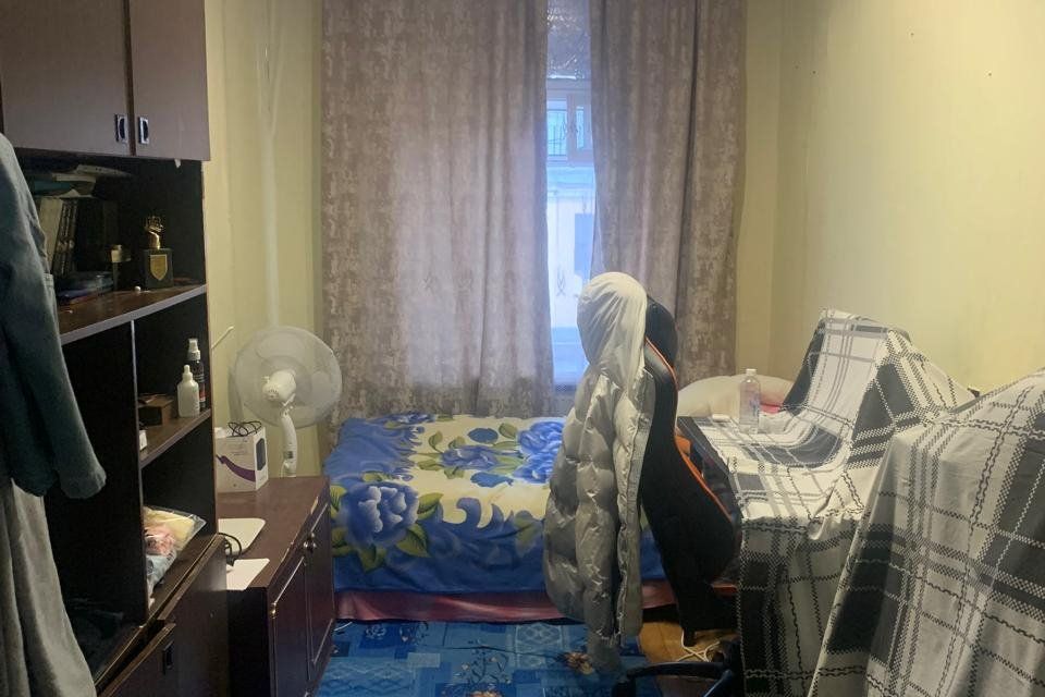 Продаётся комната в 4-комн. квартире, 11.9 м²