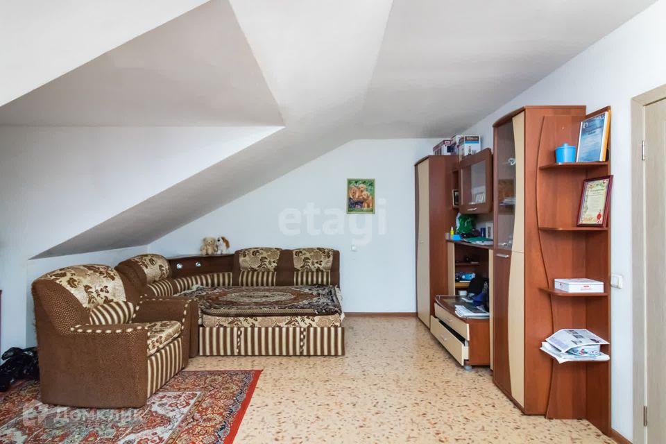 Продаётся 2-комнатная квартира, 79.6 м²