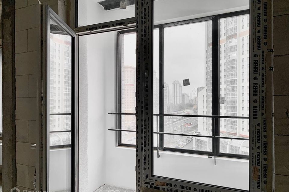 Продаётся 3-комнатная квартира, 100 м²