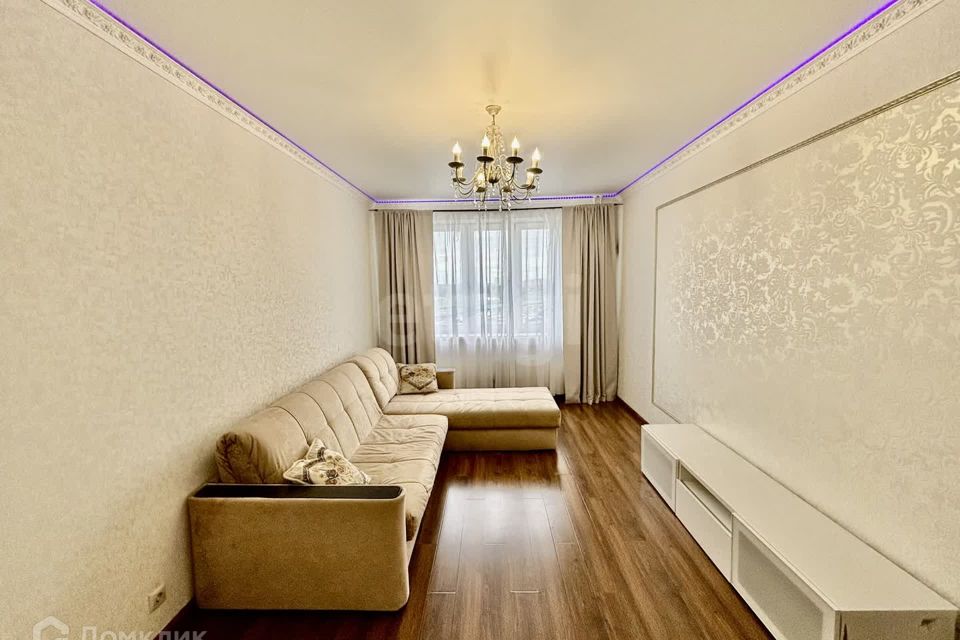 Продаётся 1-комнатная квартира, 43.2 м²