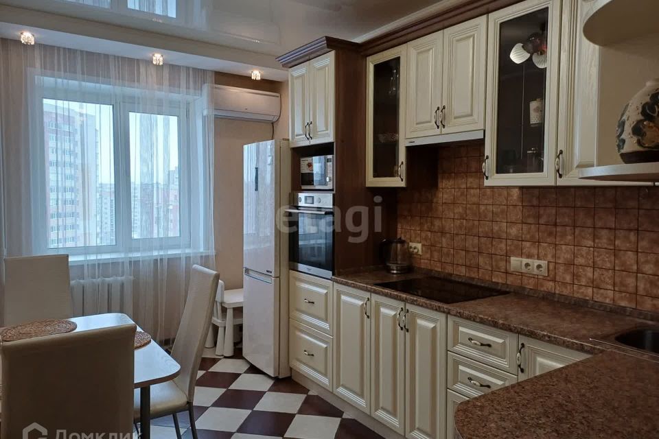 Продаётся 2-комнатная квартира, 60 м²