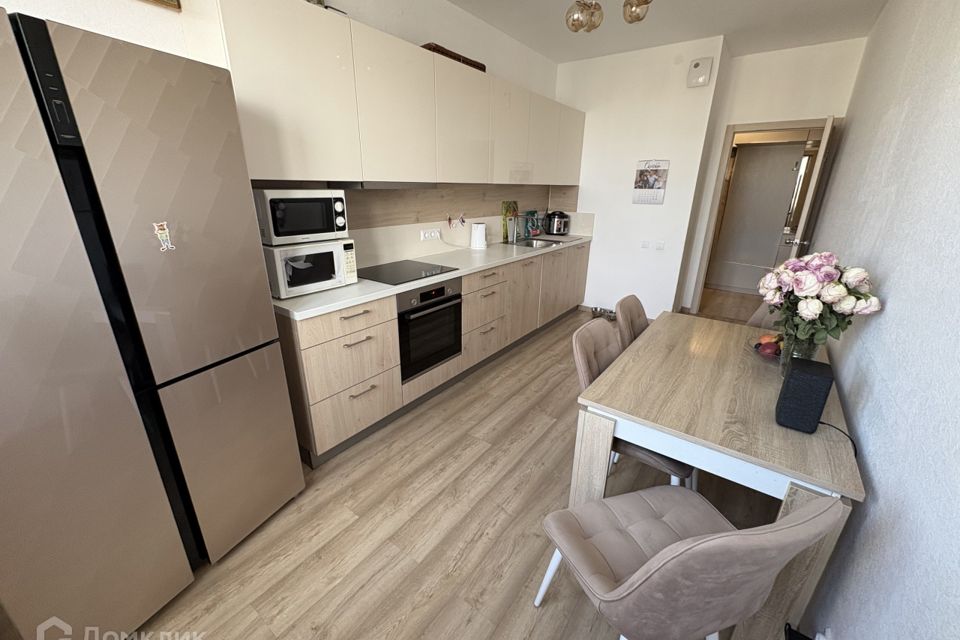 Продаётся 4-комнатная квартира, 96.8 м²