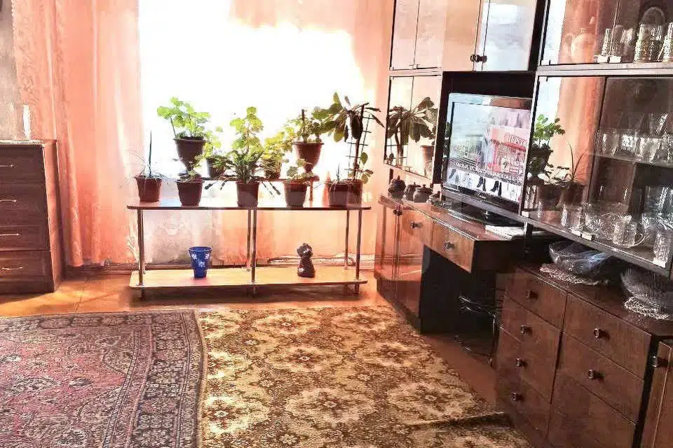 Продаётся 4-комнатная квартира, 123.2 м²