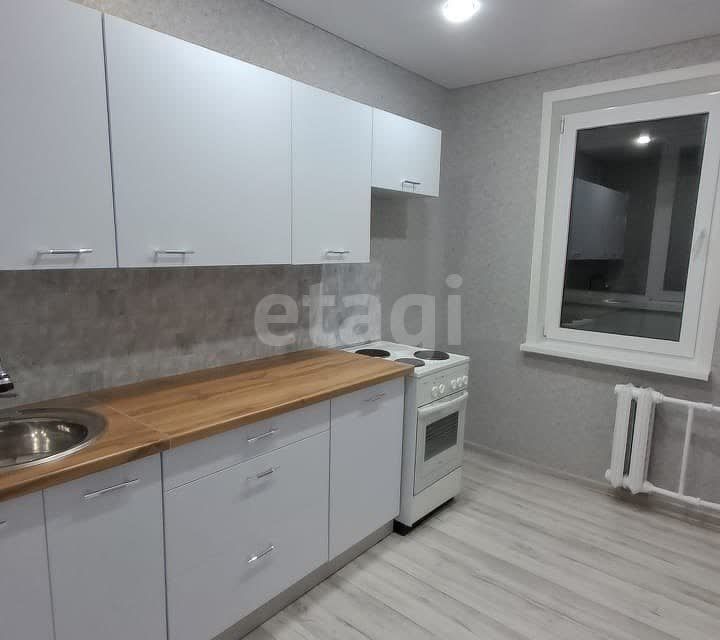 Продаётся 2-комнатная квартира, 42.4 м²
